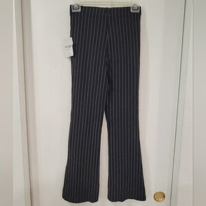 Forever 21 Pin Stripe Pants New With Tags Size Small Black & White